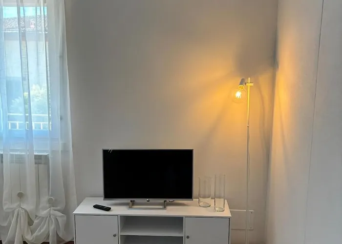 Mugello Circuit & Florence Charm * Scarperia