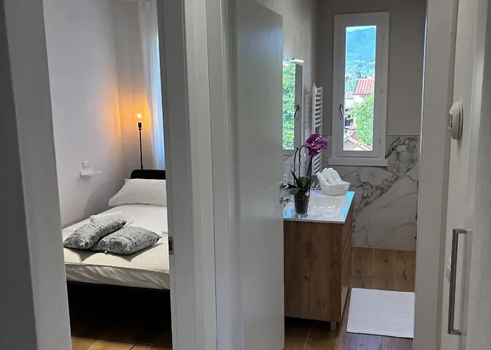 Mugello Circuit & Florence Charm * Scarperia