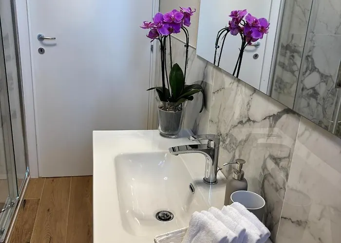 Mugello Circuit & Florence Charm Daire *